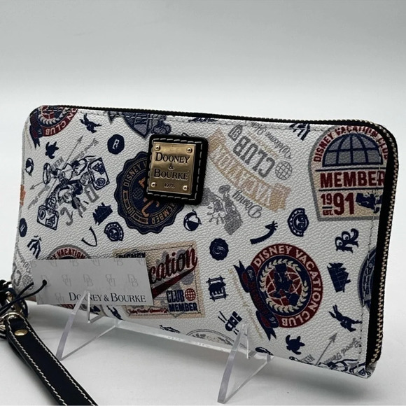 Disney Vacation Club DVC Dooney & Bourke Wallet Wristlet - Picture 3 of 10
